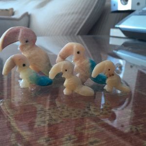 Set of 5 Hand-carved Calcite Toucans